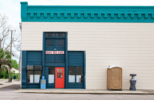 Best Portable bathroom rental  in Richmond, MI